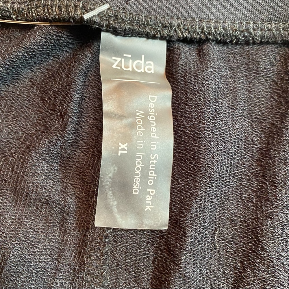 ZUDA black cropped knit pants, Large XL - Picture 8 of 8